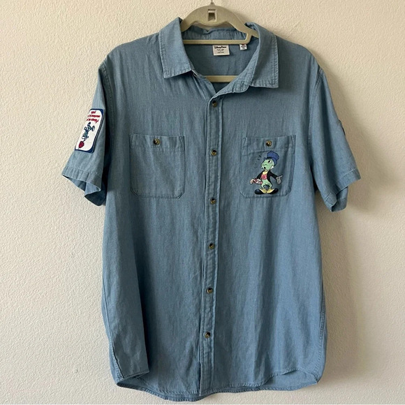 Disney Parks x Junk Food Pinocchio Jiminy Cricket Geppetto Chambray Camp Shirt M - Picture 3 of 16